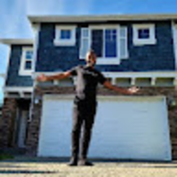 Meet your Posher, Christopher - Picture 1 of 1